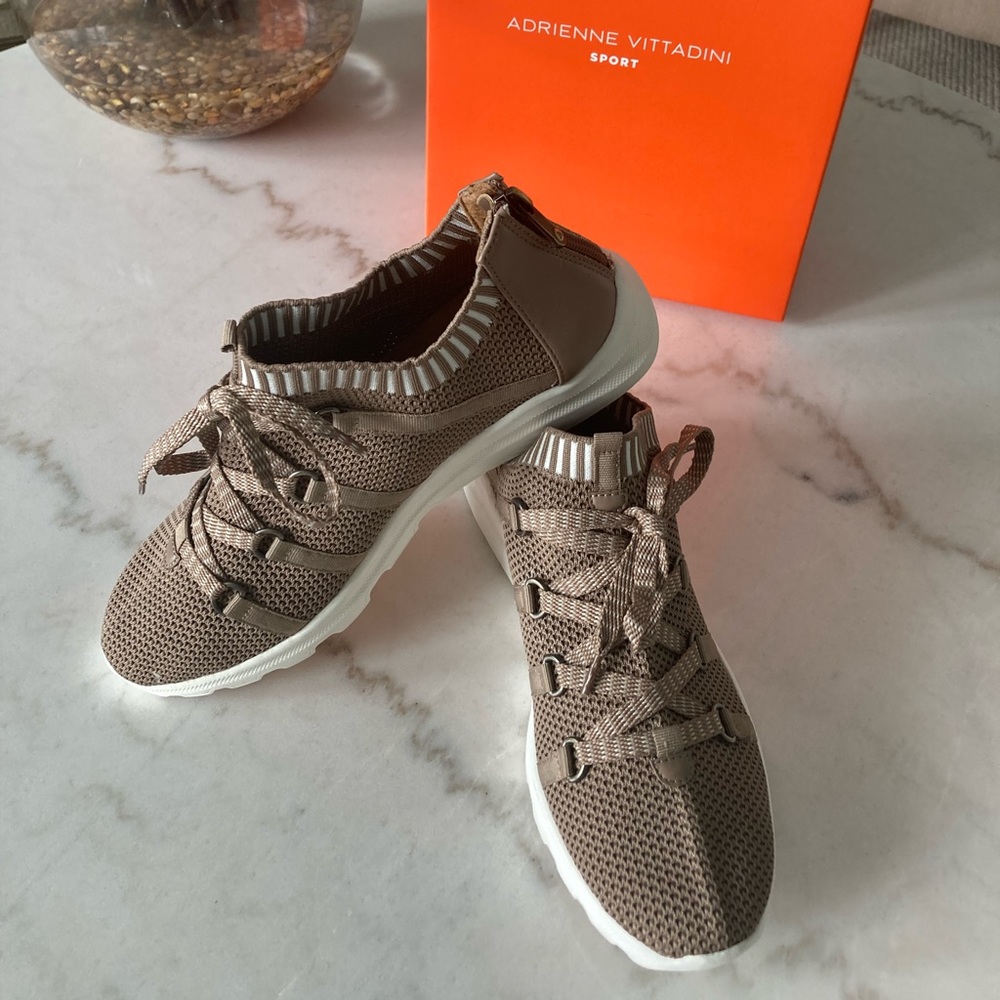 Women’s tan sneakers size 9 Adrienne Vittadini